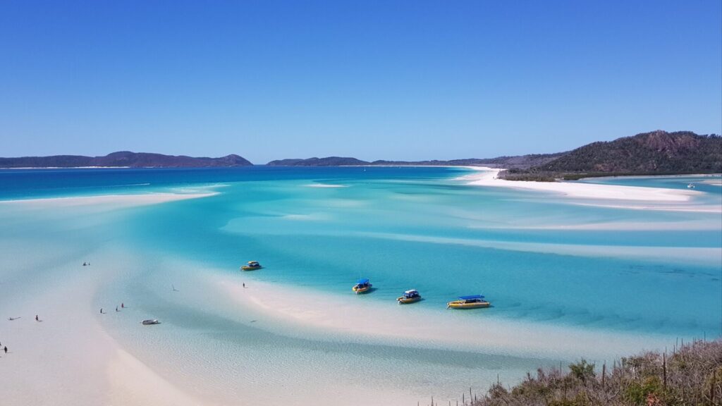 Playa paradisiaca de arena blanca y agua turquesa de Australia
